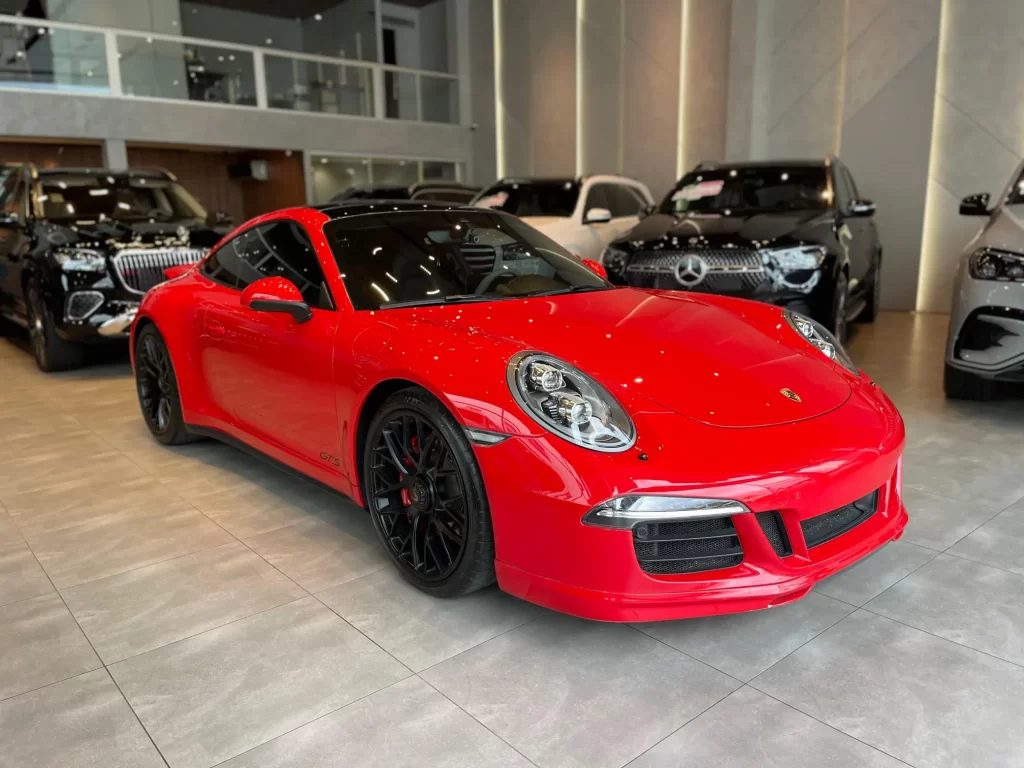 Porsche Carrera GTS 2015