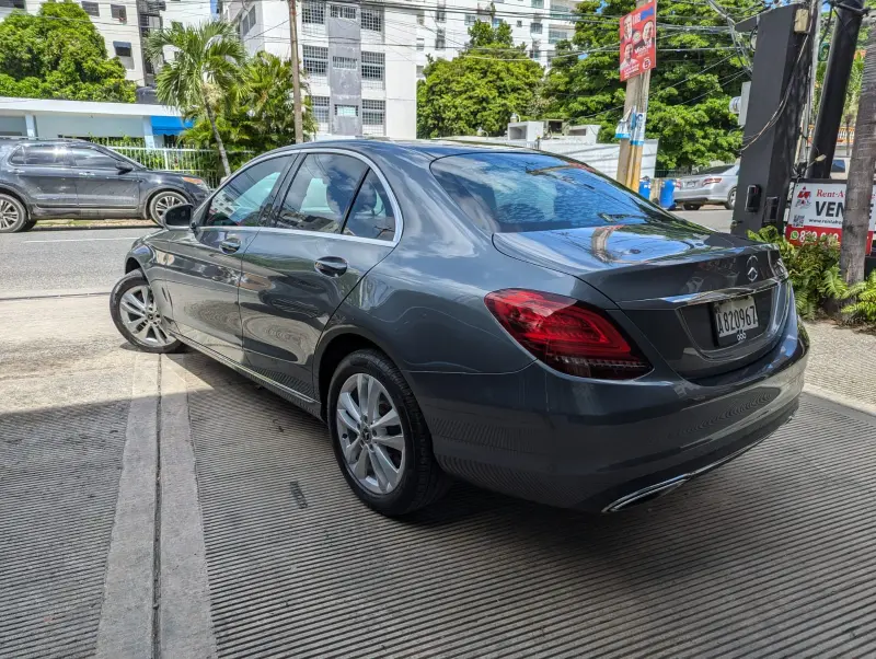 Mercedes Benz C180 2019