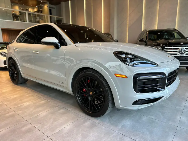 Porsche Cayenne GTS coupe 2022