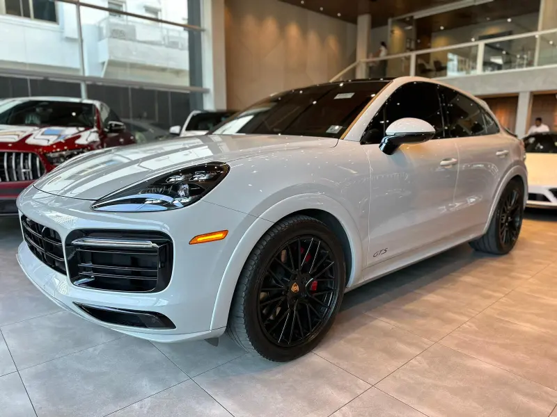 Porsche Cayenne GTS coupe 2022