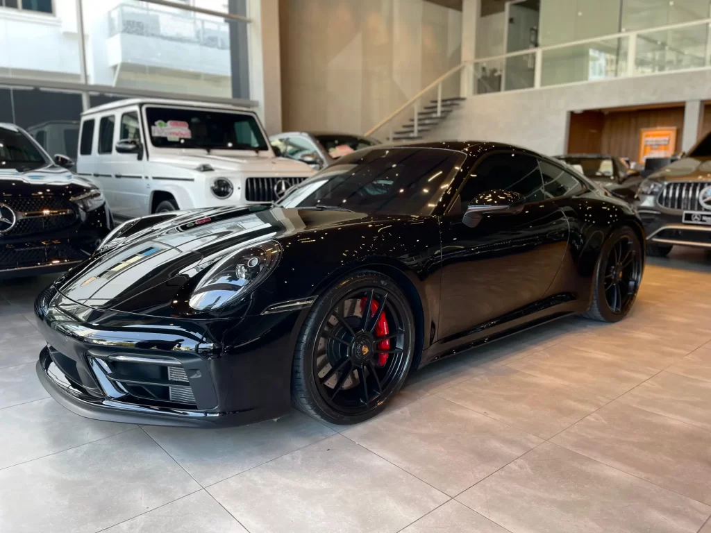 Porsche 911 Carrera GTS 2024