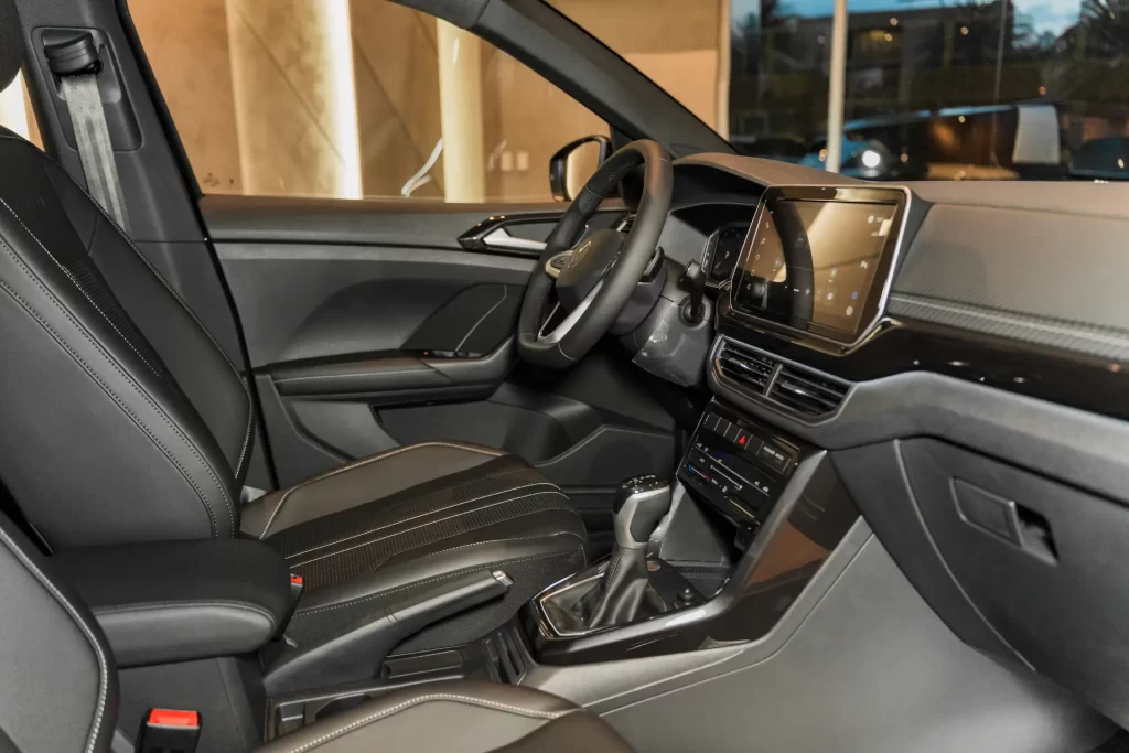 VOLKSWAGEN T-CROSS HIGHLINE 2025