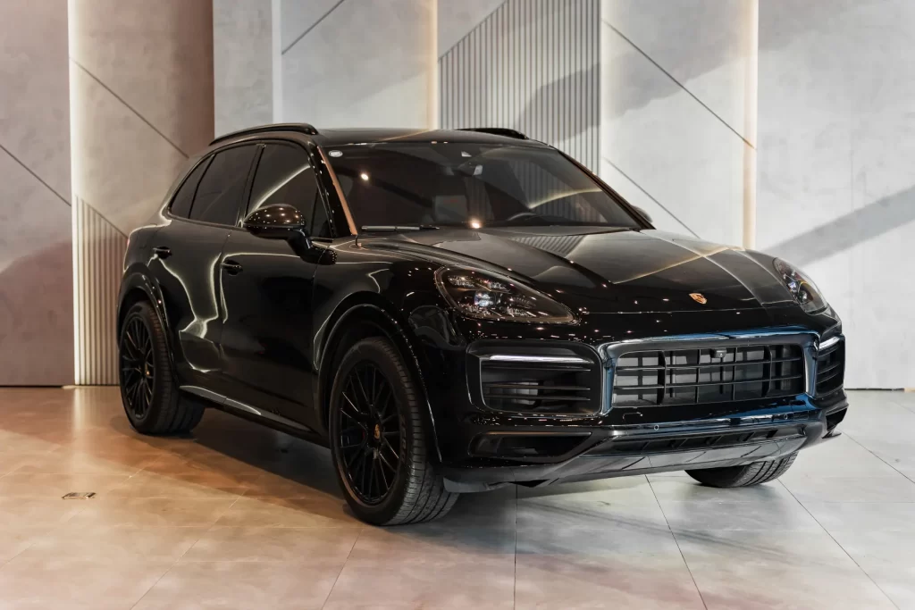 PORSCHE CAYENNE GTS 2023