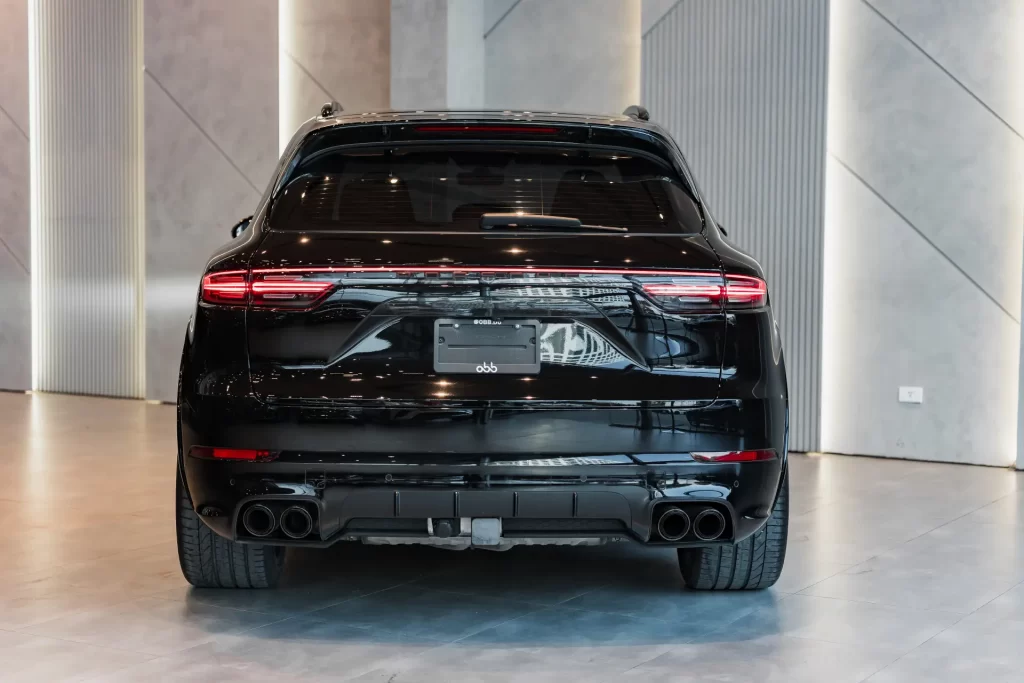 PORSCHE CAYENNE GTS 2023
