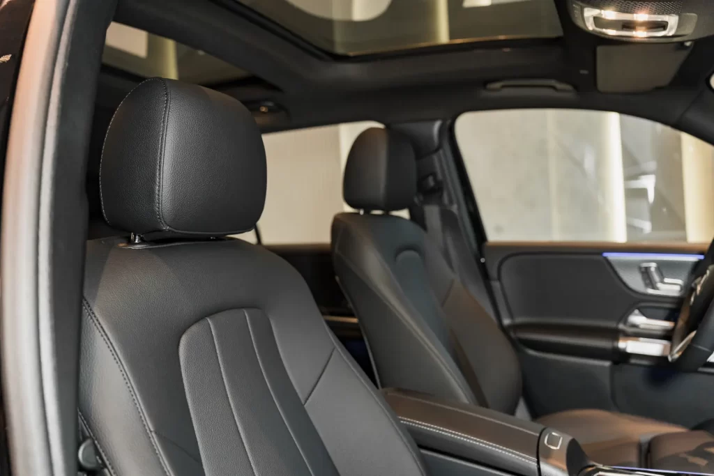 Mercedes-Benz Clase GLB 200 2025