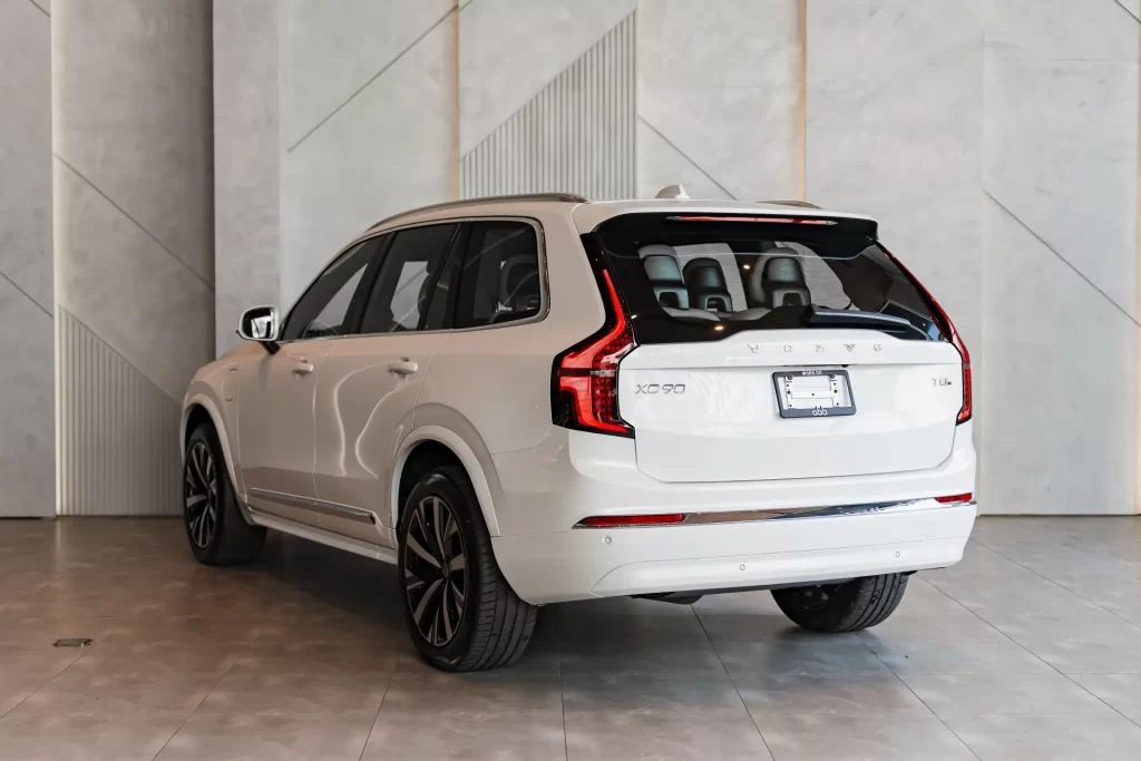Volvo XC90 RE Core 2025