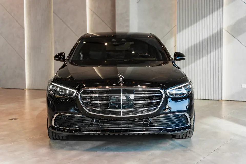 Mercedes-Benz S 500 4MATIC 2025