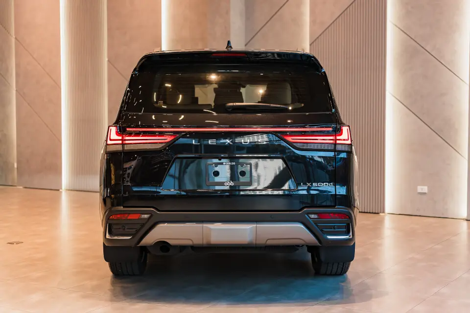 Lexus LX 500 2025