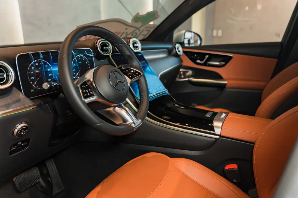 Mercedes-Benz Clase GLC 200-4MATIC SUV 2025