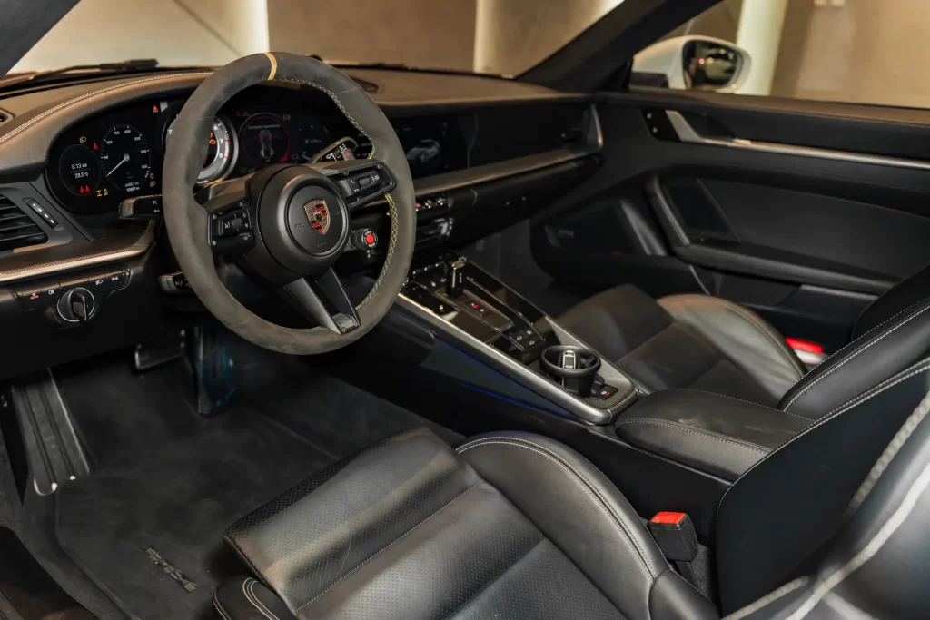 Porsche 911 Turbo S 2024