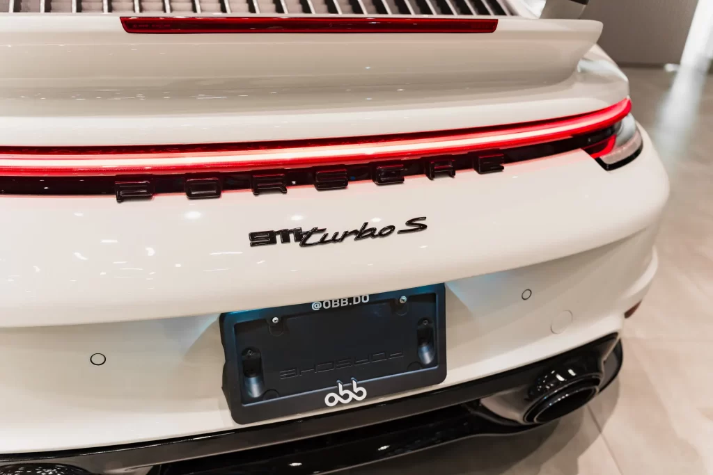 Porsche 911 Turbo S 2024