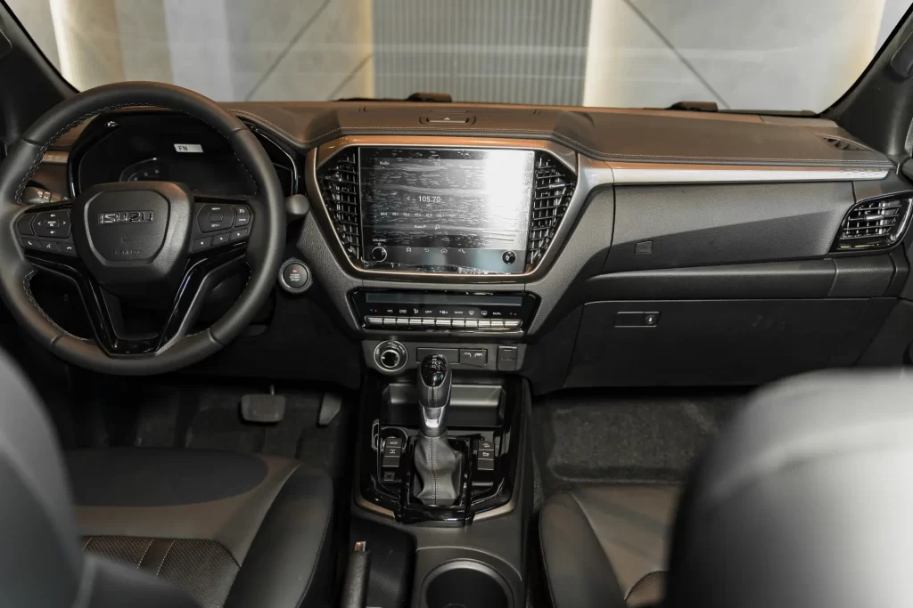 Isuzu DMAX LSE 2027