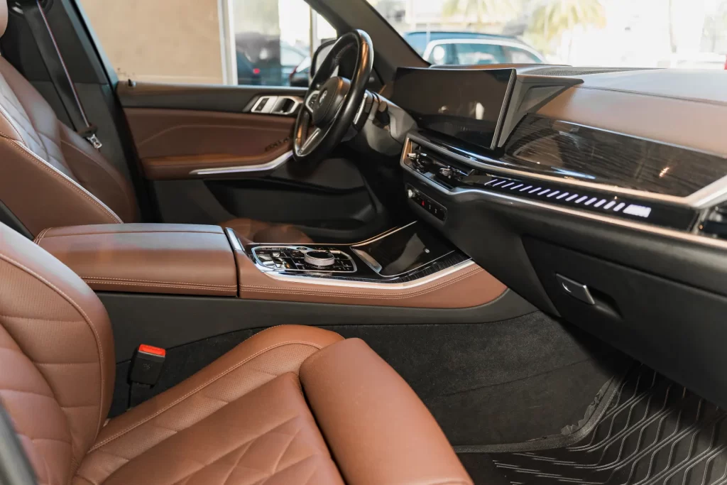 BMW X5 XDRIVE M 60I 2024